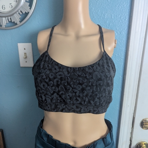 Lululemon Black Leopard Print Crop Top - Picture 3 of 6